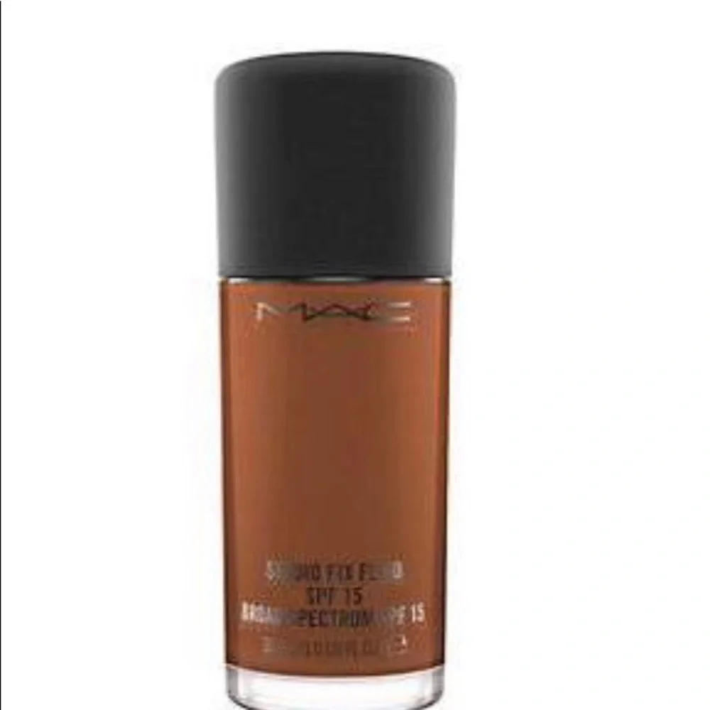 111-MAC STUDIO FIX SPF 15 NW58